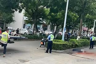 加纳乔本场数据：4次射门0射正，19次丢失球权，2次关键传球